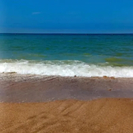 Lumineux A 300 M De La Et Commerces *